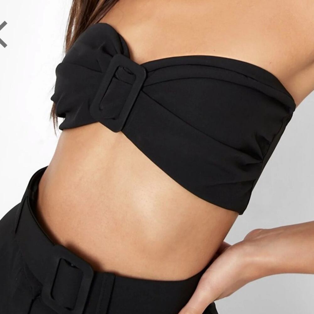 NWOT sold out online Boohoo Buckle Bralette size 4